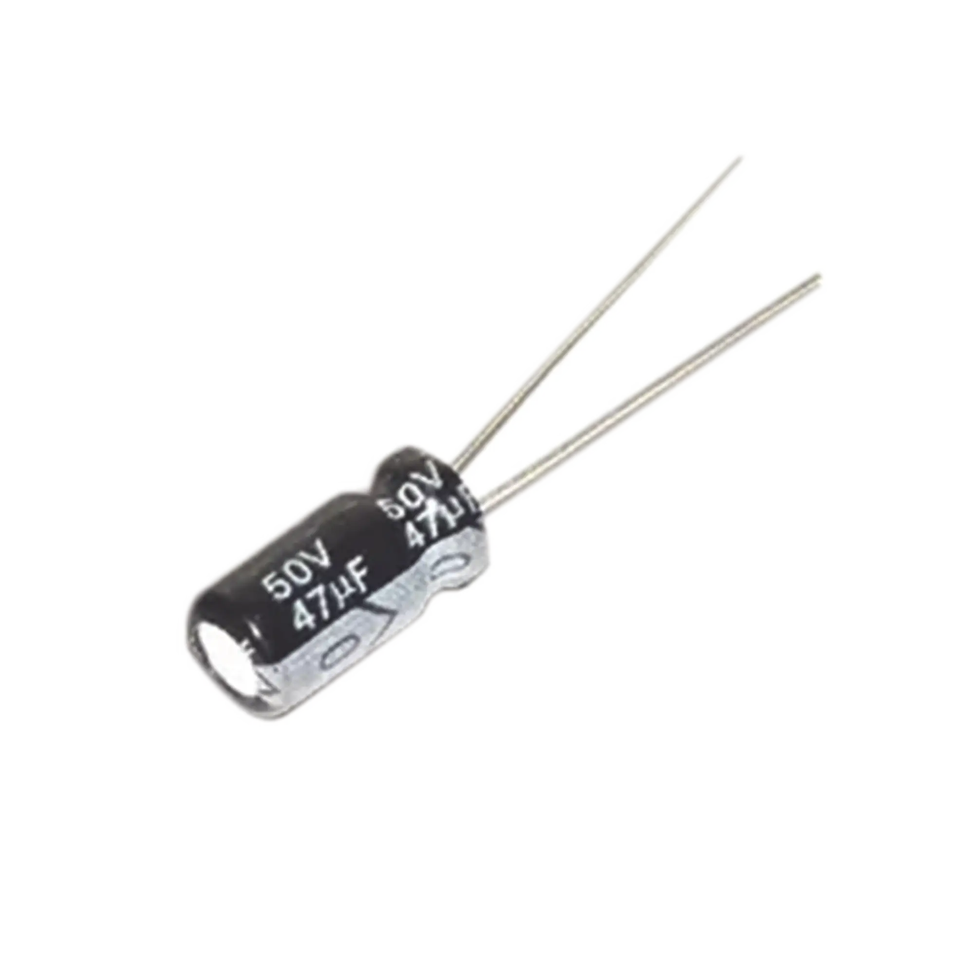 Capacitor Electrolítico de Aluminio, Radial de 47 µFd, 50 Vcc, 105 °C, 6.3 x 11 mm.