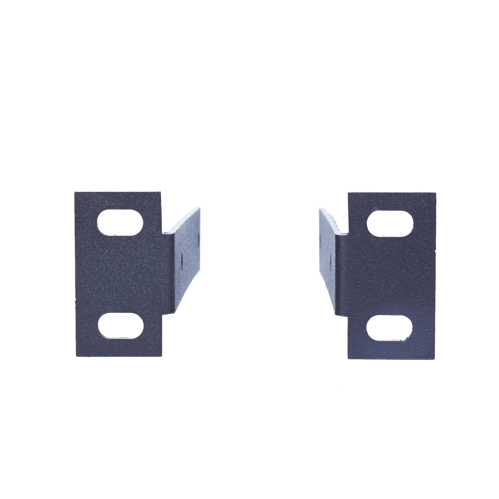 Kit de Brackets Adaptadores para Rack EIQR y Organizadores de Cable Verticales.
