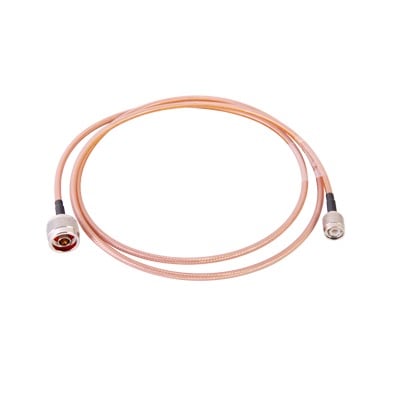 Jumper de 150 cm fabricado con cable RG-142, conector «N» y conector «TNC» en el otro extremo